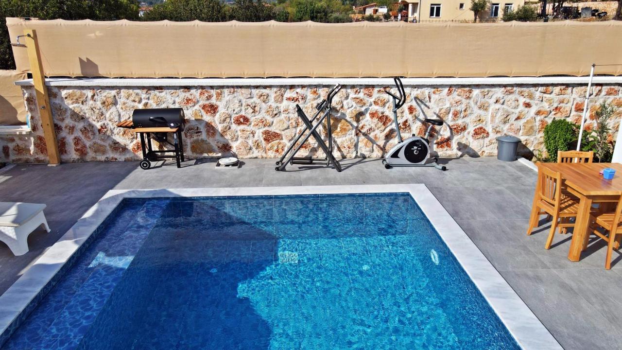 Lion Kaş Villa *